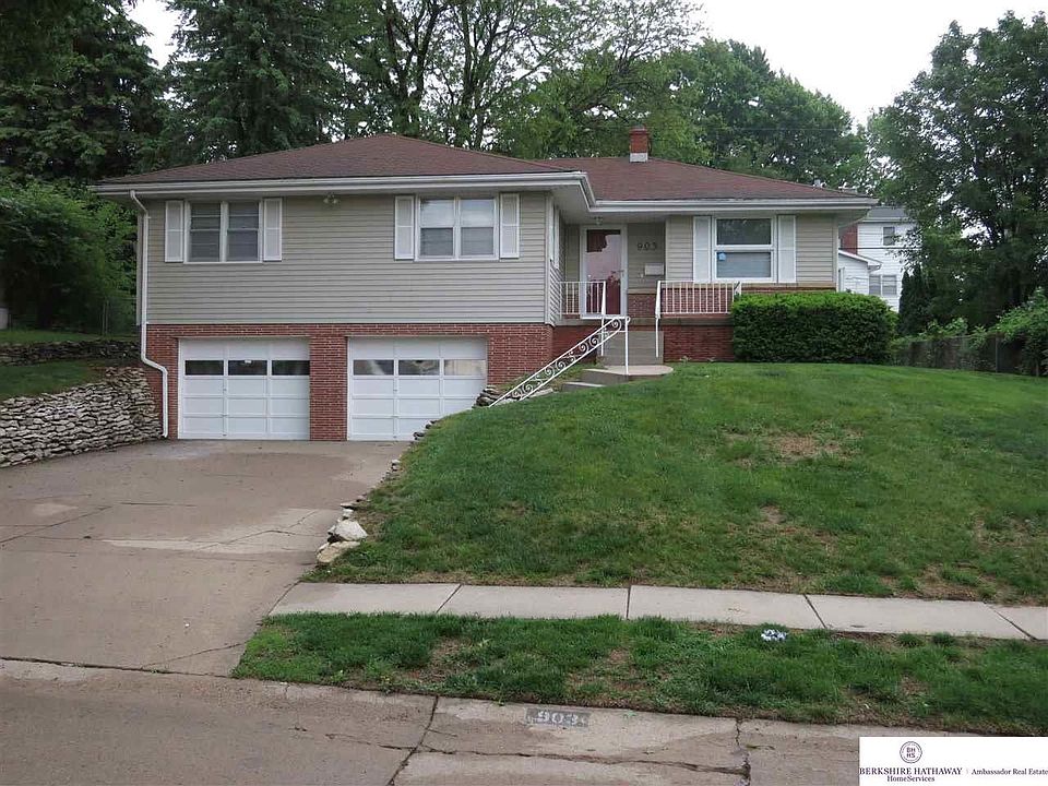 1st image of 903 N 74th Ave