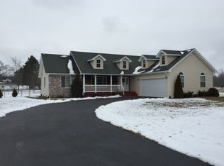 1445 E Short Dr, Knox, IN 46534