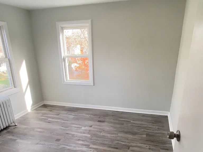 17 Andover Ave — Photo 5