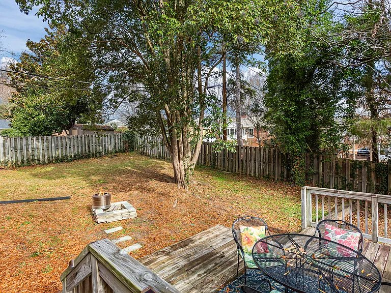2100 Villa Dr — Photo 26