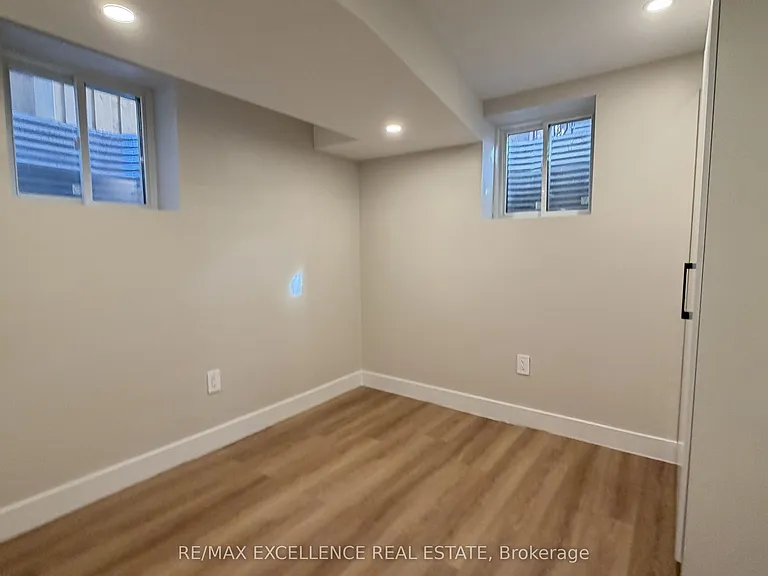11 Owl Ln — Photo 1