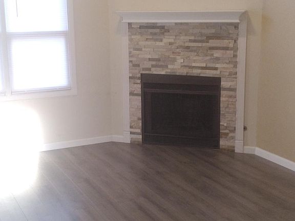 4th image of 7400 E 32nd St N #802