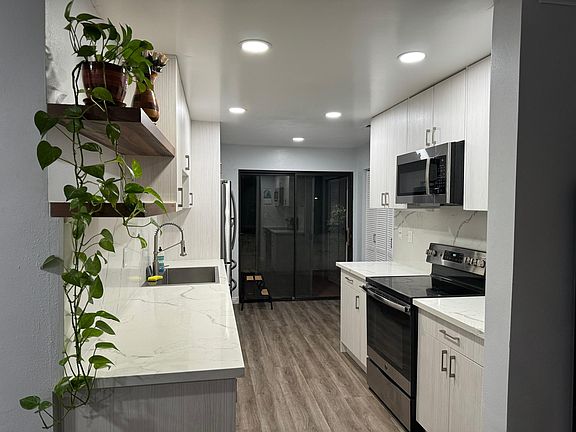 2nd image of 4210 Via Arbolada Unit 120