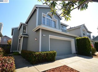26 Lighthouse Ln, Richmond, CA 94804