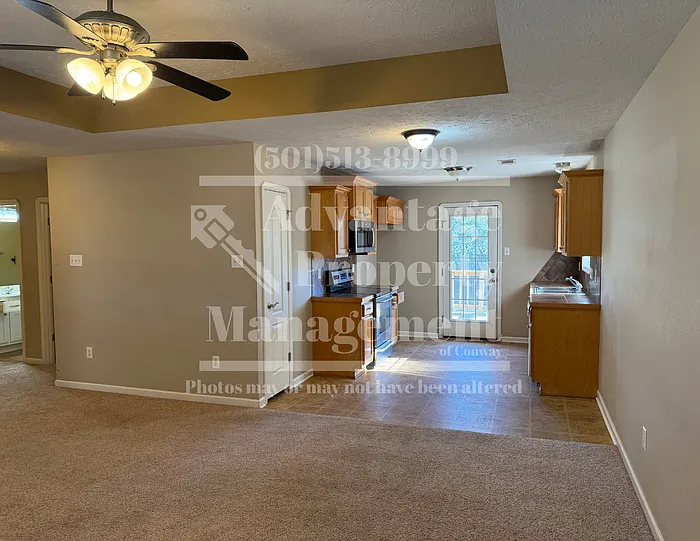 50 Whispering Wind Cir — Photo 3