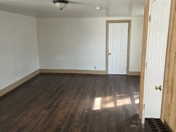 557 S Main St, Phillipsburg, NJ 08865