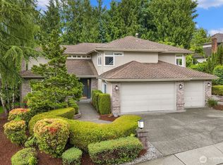 5889 NW Lac Leman Drive, Issaquah, WA 98027