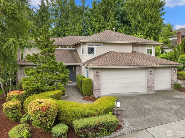 5889 NW Lac Leman Drive, Issaquah, WA 98027
