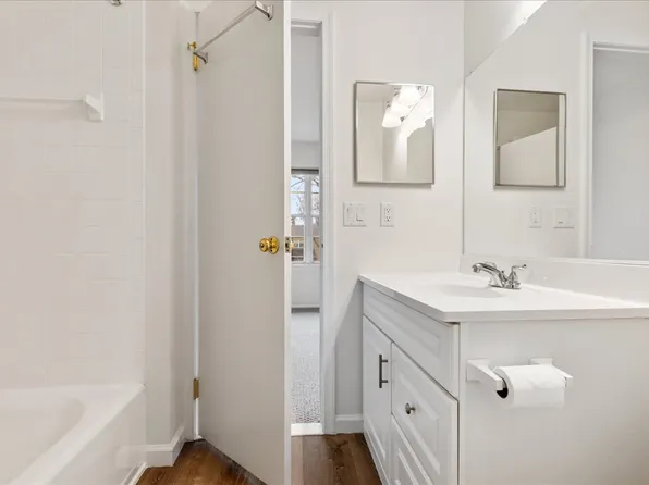23 Sycamore Ct, Lawrence Township, NJ 08648