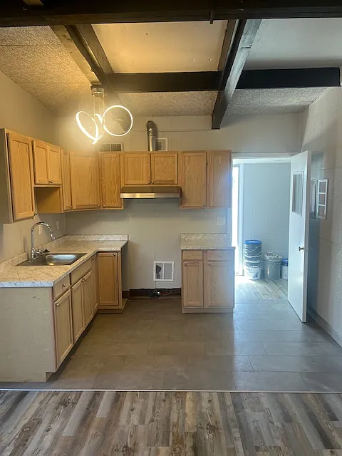 3 bed, 1500 sqft, $1,700 — Photo 3