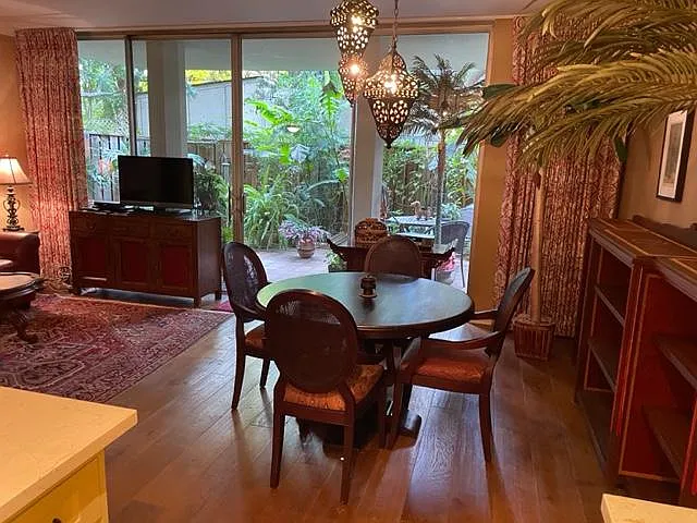 4411 Los Feliz Blvd #104 — Photo 6