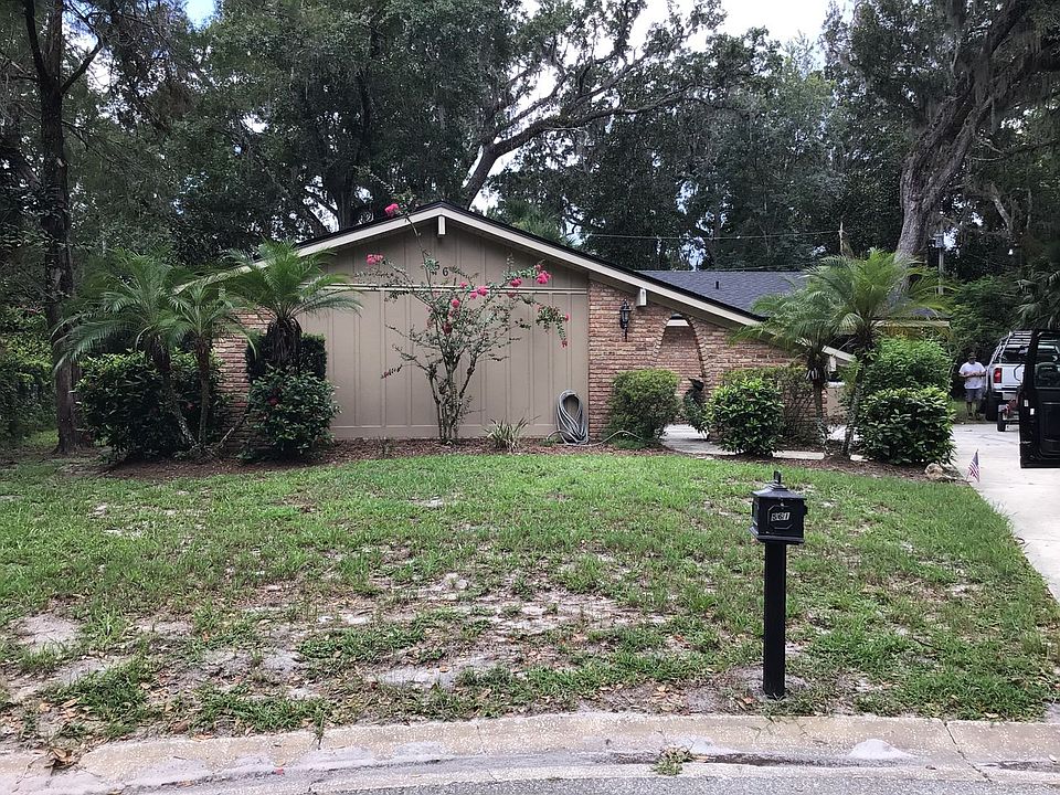 1st image of 561 Palm Dr