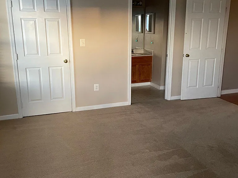631 Constellation Sq SE #I — Photo 4