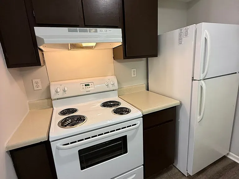 Foxfire West Apartments — Photo 12
