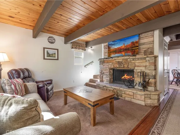 548 Moreno Ln, Sugarloaf, CA 92386