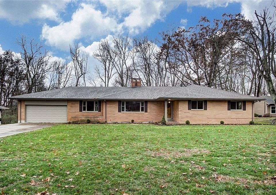 1st image of 448 Honeysuckle Dr