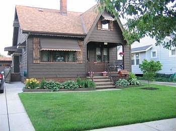 2nd image of 5905 Delora Ave