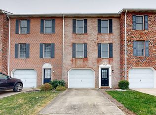 8 Rutherford Pl, Harpers Ferry, WV 25425