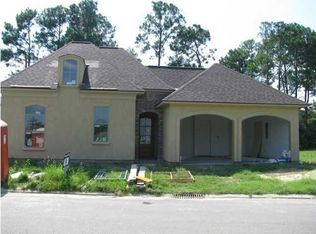 328 La Villa Cir, Youngsville, LA 70592