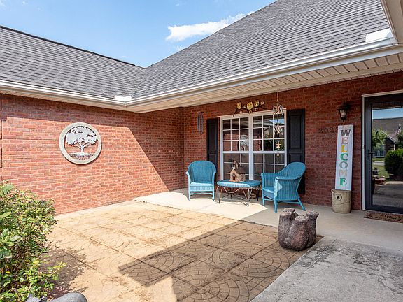 2nd image of 2023 Emma Ln
