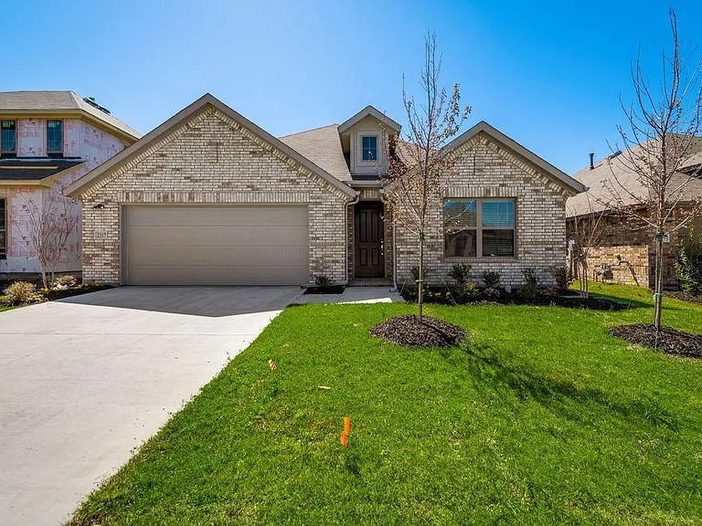 2317 Mount Olive Ln — Photo 2