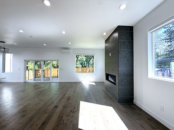 5th image of 8408 NE 125th Ln