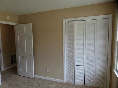 3rd image of 154 Redwood Ct