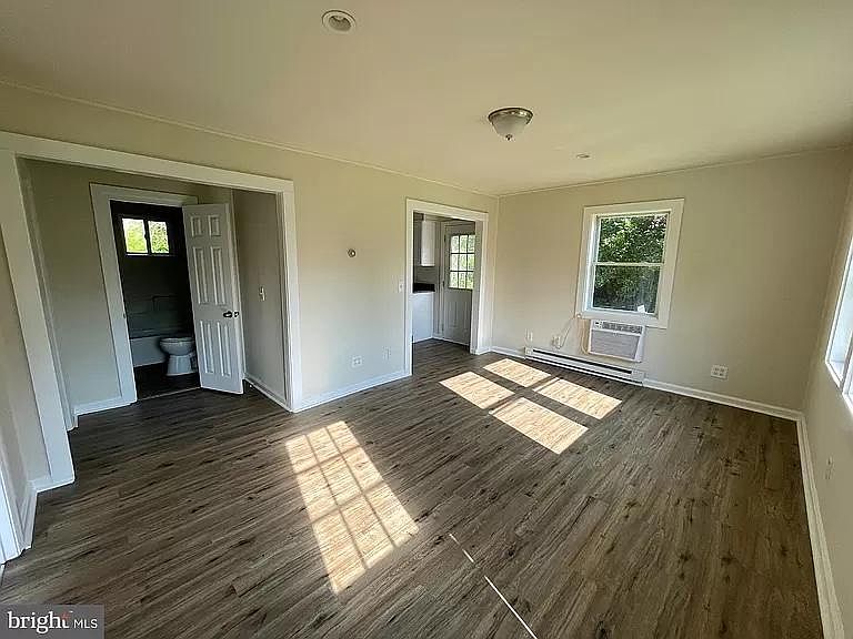 1st image of 5 Sunnyside Dr