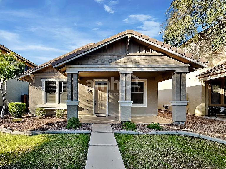 3716 E Waite Ln — Photo 1