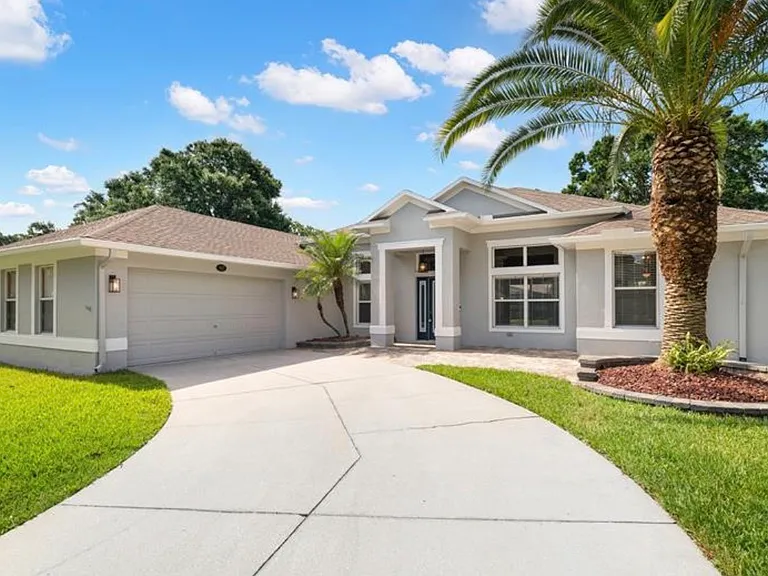 3827 Misty Landing Dr — Photo 2