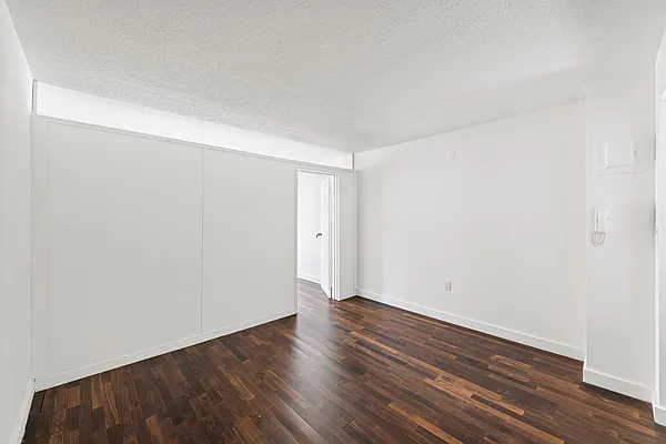 Rented by Metropolitan Property Group | media 4