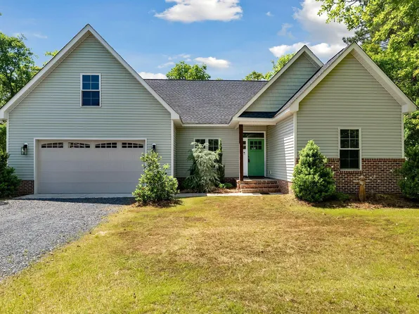 300 Diamondhead Drive S, Pinehurst, NC 28374