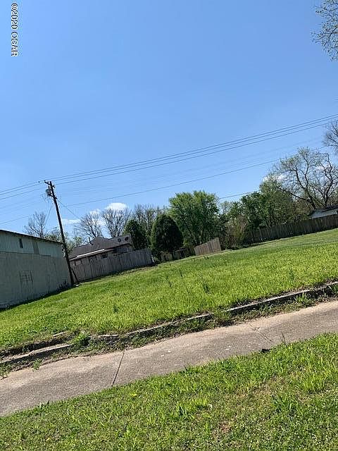 1st image of 1012 Broadway St