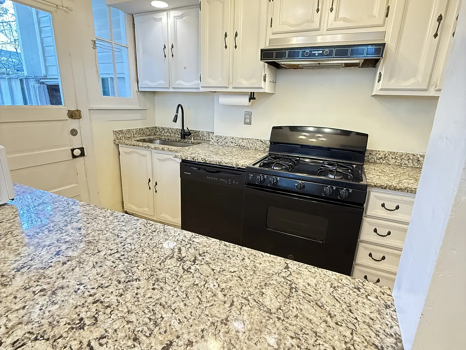 1135 Fern Street - B Rear — Photo 4
