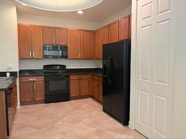 8187 Half Dome Ct — Photo 12