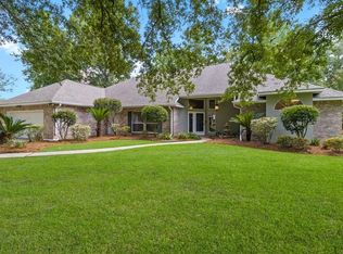 307 Lake Shore Dr, Mandeville, LA 70471