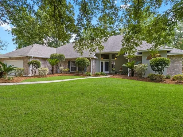 307 Lake Shore Dr, Mandeville, LA 70471