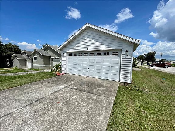 4th image of 1048 Park Central Cir