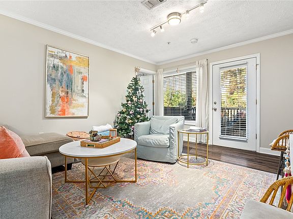 4th image of 1114 S College St APT 7-101