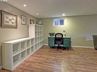 317 N Shaver St, Portland, OR 97227