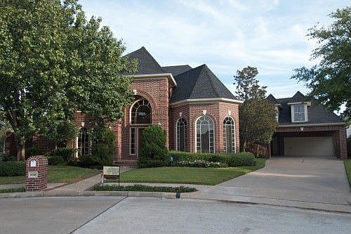 2nd image of 8518 Wyndham Ct