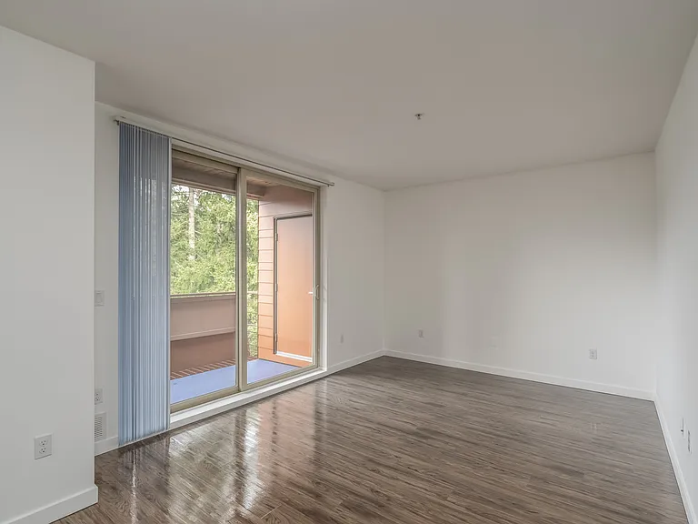 Greenwood Place Apartments — Photo 21
