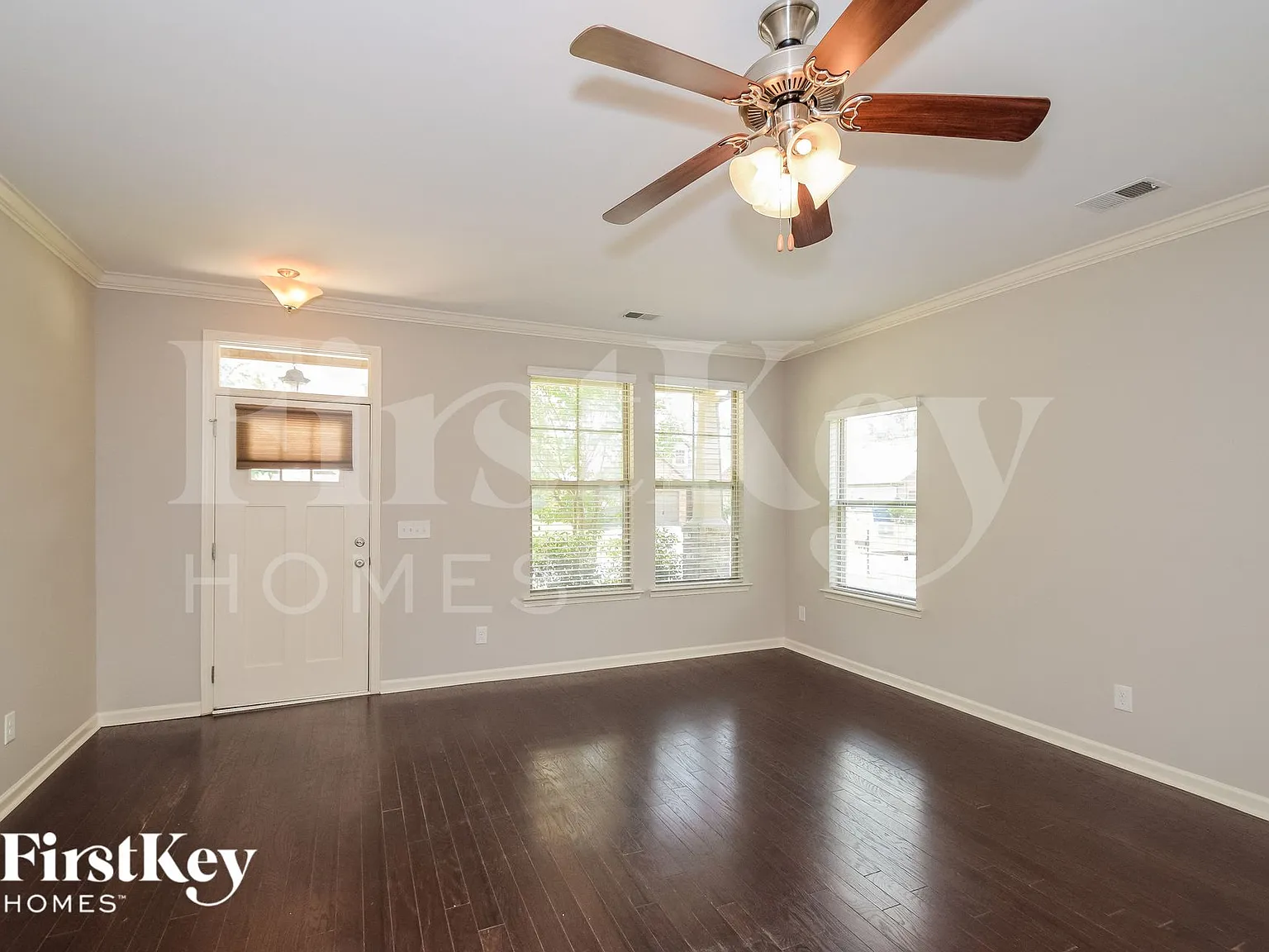 4 bed, 3.0 bath, 2381 sqft, $2,420 — Photo 3
