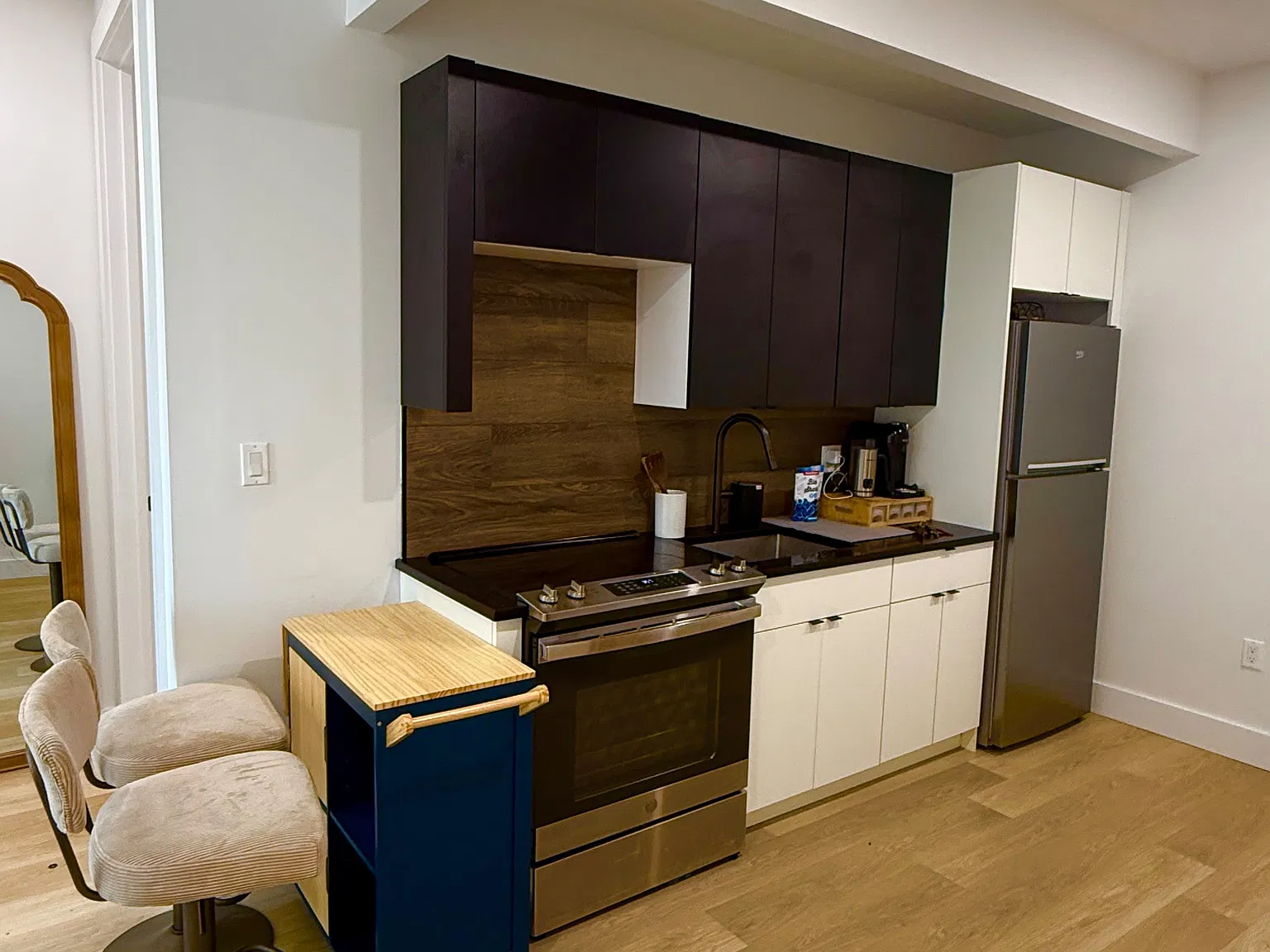 1 bed, $1,250 — Photo 2