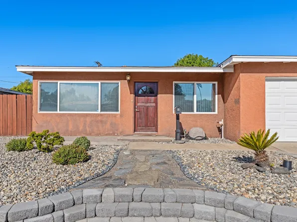 4390 Tecumseh Way, San Diego, CA 92117