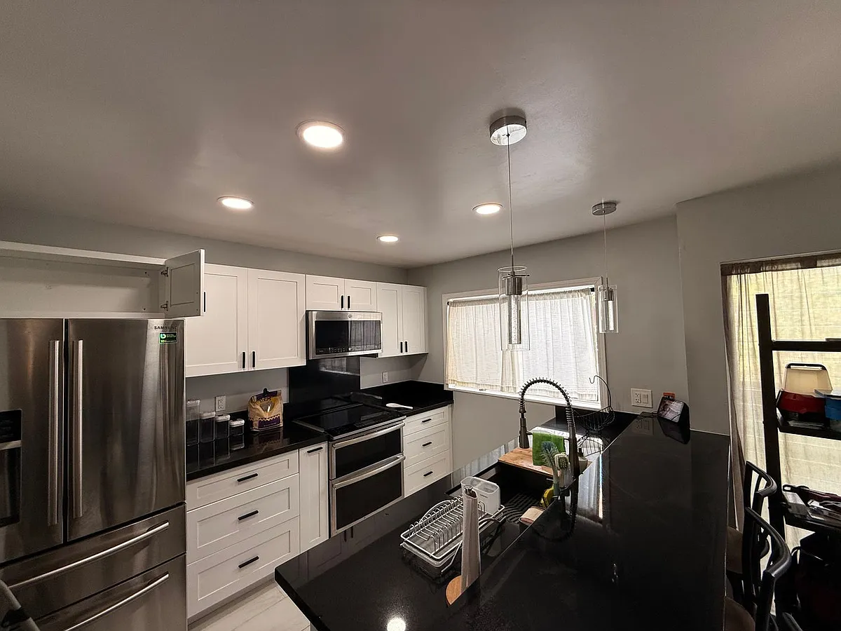 Building Photo - 92-1235 Panana St #32