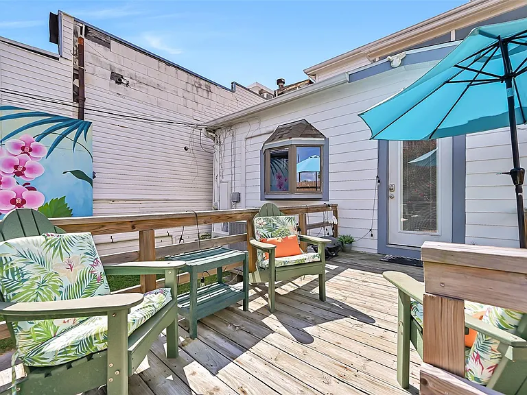 1820 Market St #2 — Photo 30