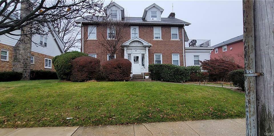 2nd image of 94 Seminary Ave #2