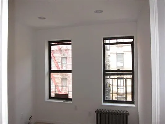 Rented by Kian Realty | media 11