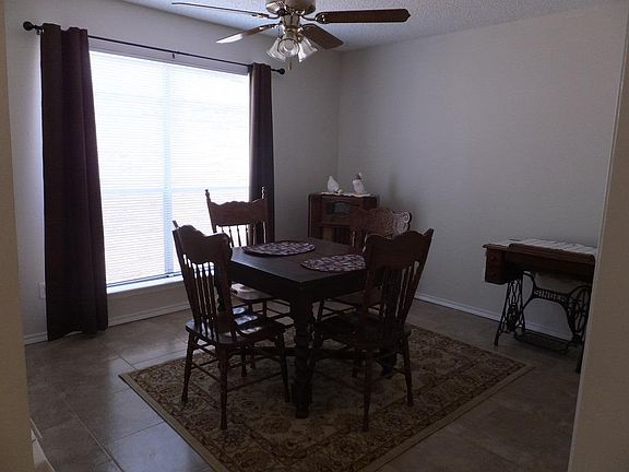4th image of 2910 Shadow Trail Dr